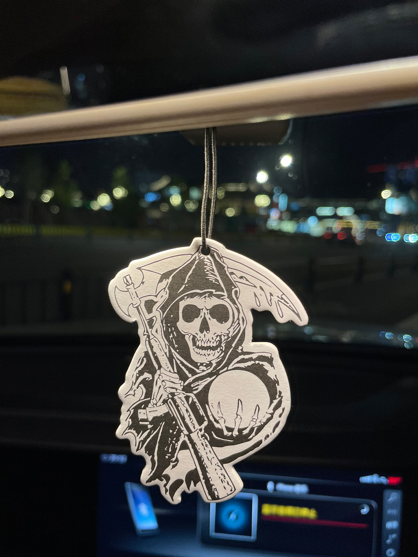 Skull, Hilton Fresh Scent Five - огляд і ціна Bathroom Home Essentials Store